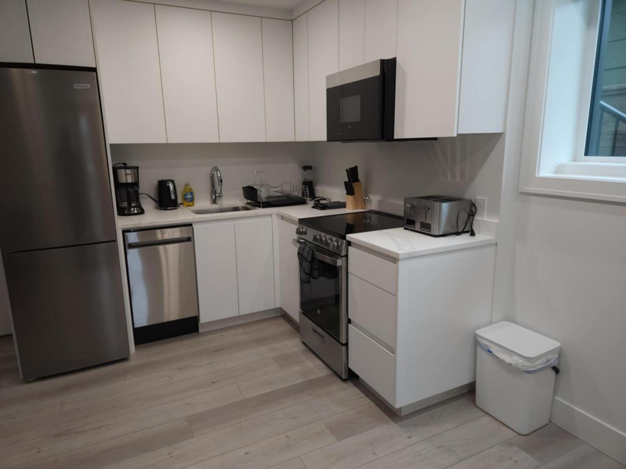Signature Elegant Private Entrance Condo 1Br Haven Vancouver Bagian luar foto